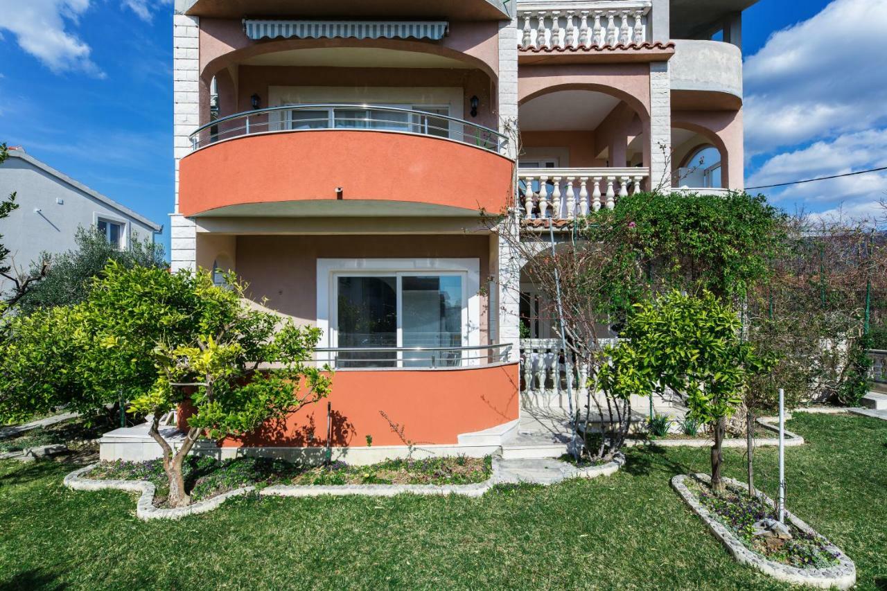 Deluxe New Kastela Agneza Apartment Near Splitairport Екстер'єр фото